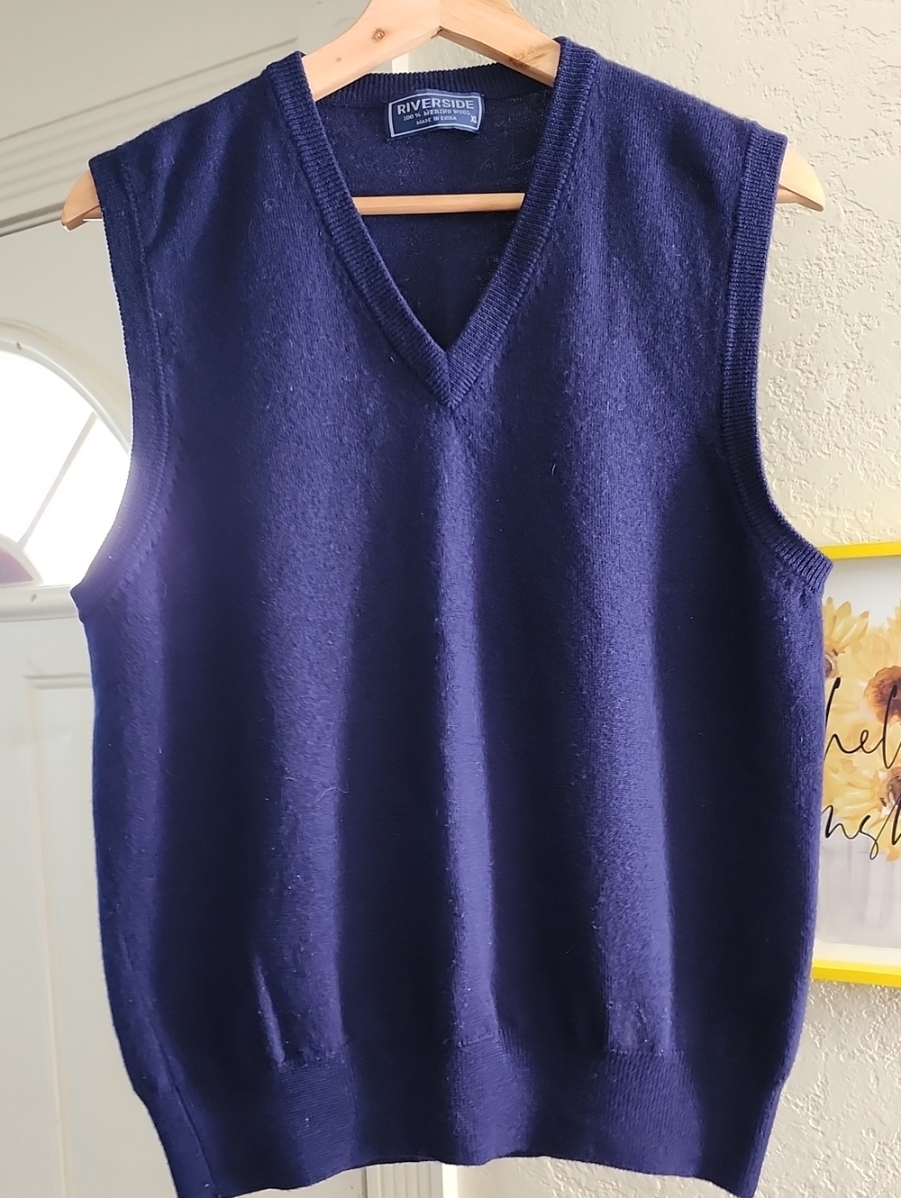 Vintage Riverside Men’s 100% Merino Wool V-Neck Sweater Vest Navy Blue XL